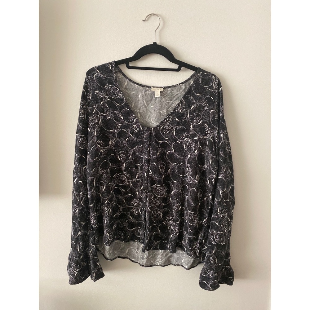 Hinge brand Women’s Top